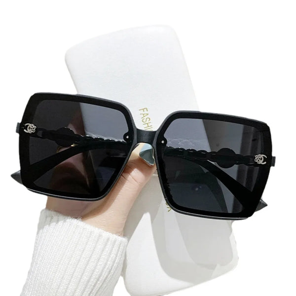 2025 new style small fragrance style light luxury fashionable sunglasses for women(DS-2010)