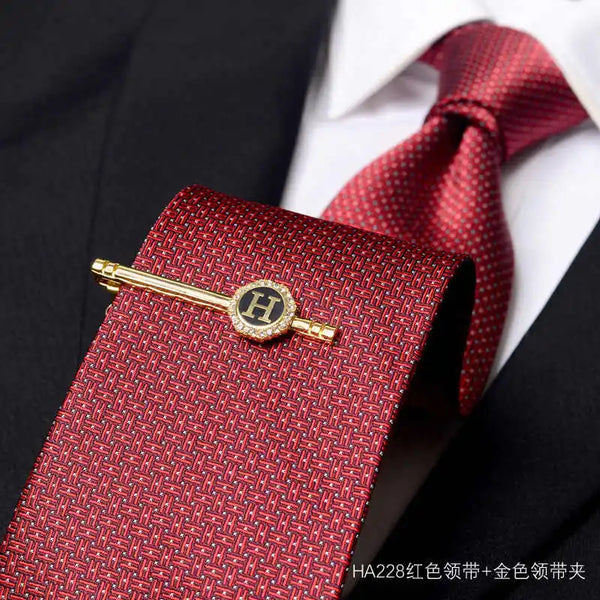 High Quality Red and Blue 8CM Wide Edition Men's Fashionable Business Banquet Shirt Accessories Handcrafted Tie and Tie Clip