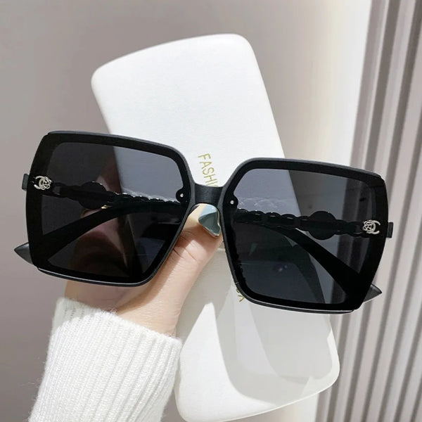 2025 new style small fragrance style light luxury fashionable sunglasses for women(DS-2010)