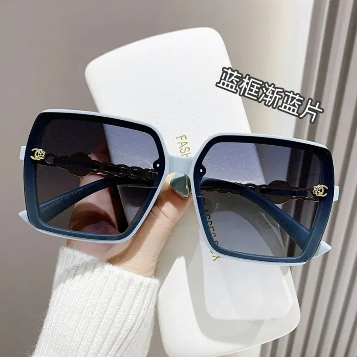 2025 new style small fragrance style light luxury fashionable sunglasses for women(DS-2010)